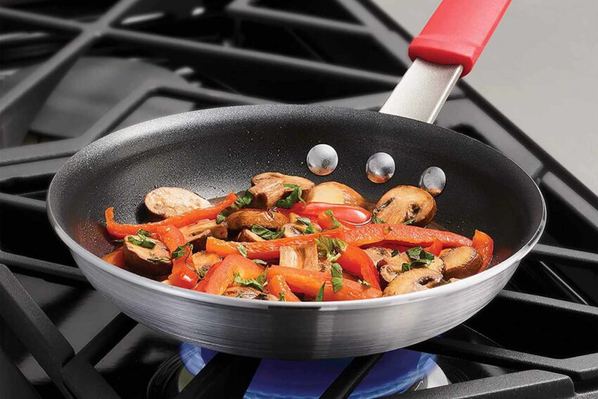 Why We Love the Tramontina Fry Pan