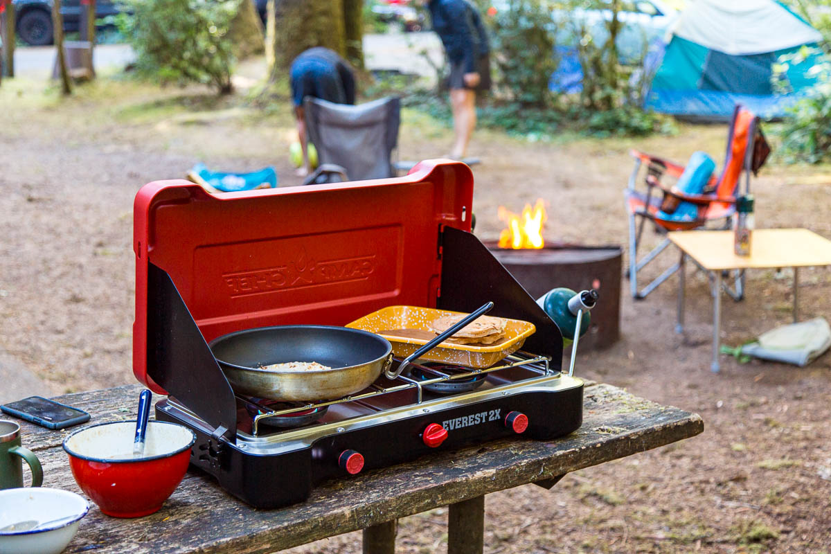 cook-with-freedom-anywhere-discover-the-portable-camping-stove-grill